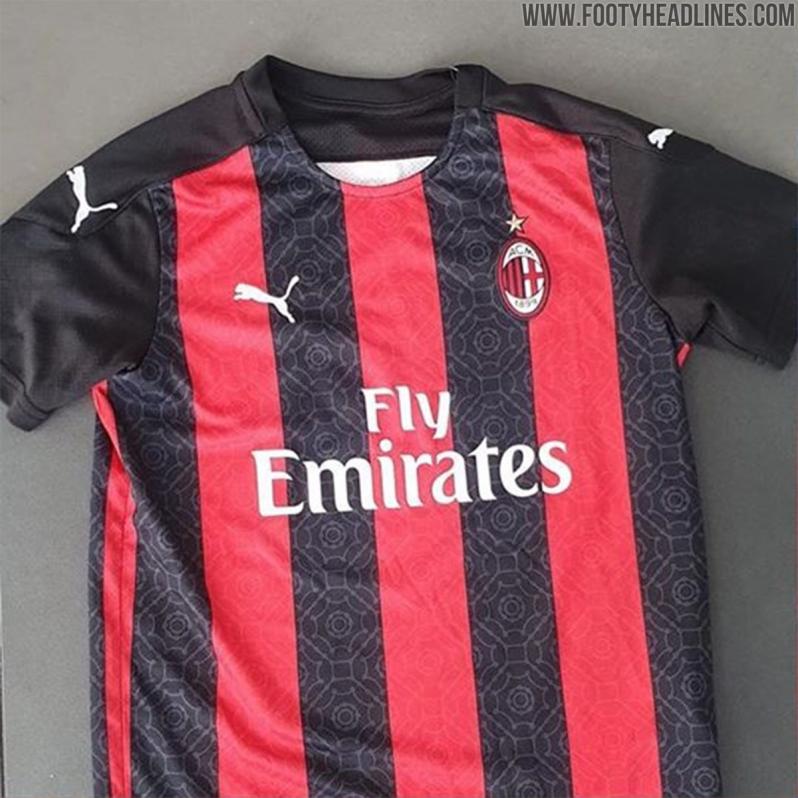 2020-21 AC Milan home kit