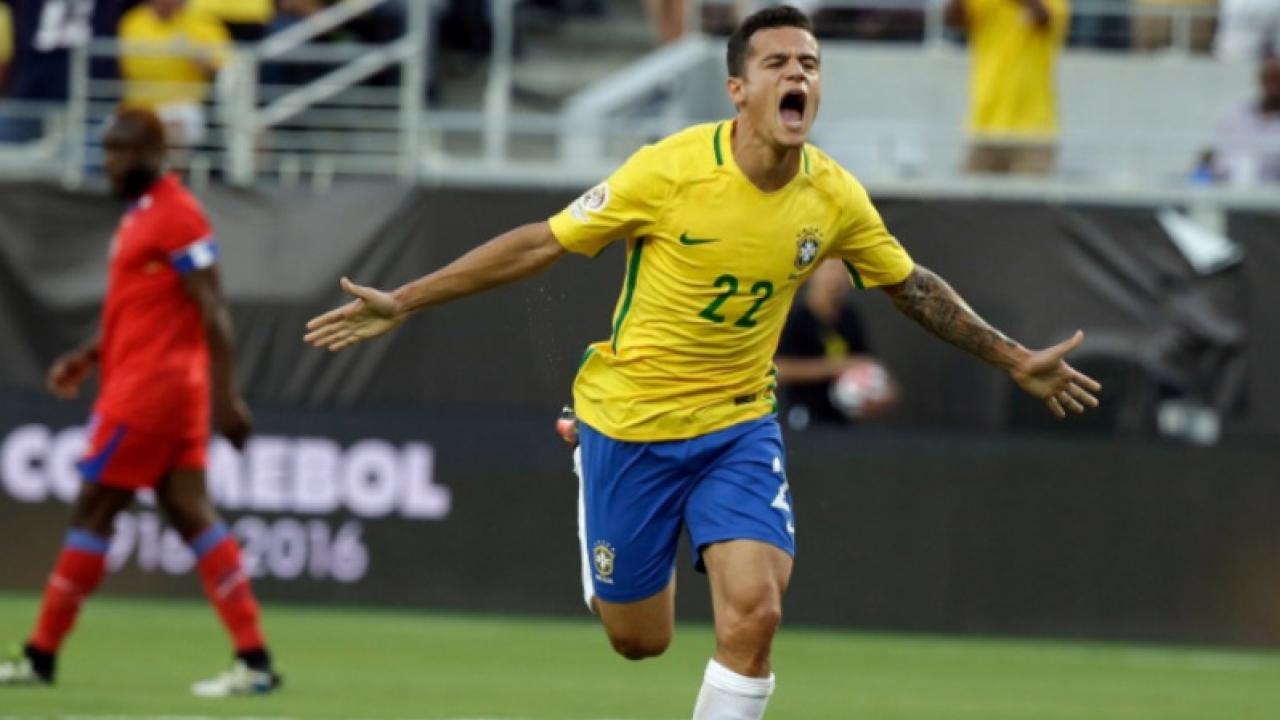 Coutinho celebrates his first goal