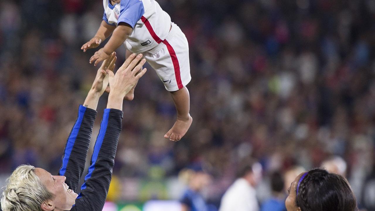 Megan Rapinoe And Sydney Leroux Dwyer With Daughter 