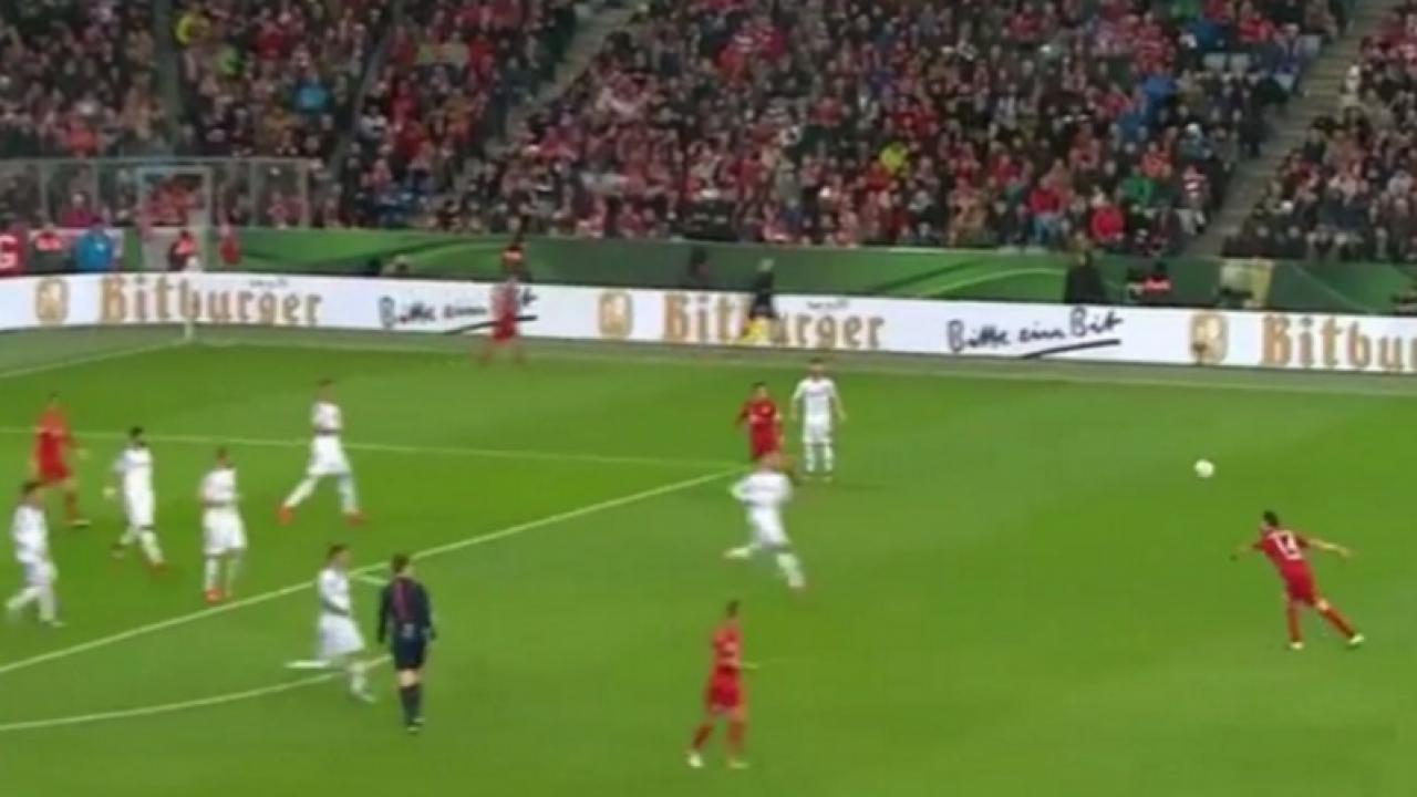 Xabi Alonso scores deep volley