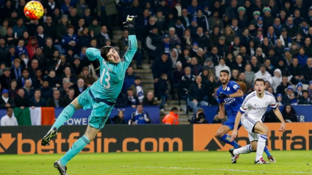 Mahrez shot soars past Chelsea goalkeeper Courtois