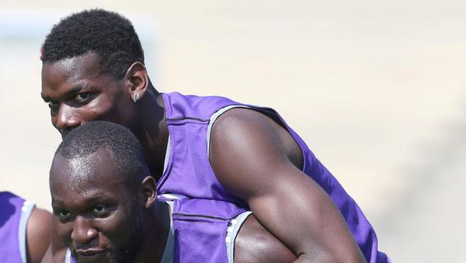 Paul Pogba And Romelu Lukaku In Training Manchester United 