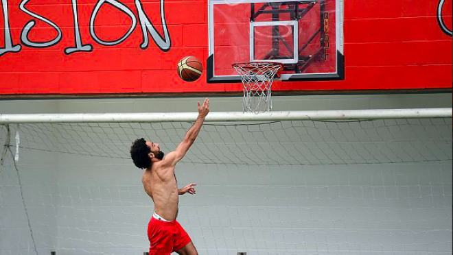 Mo Salah basketball skills