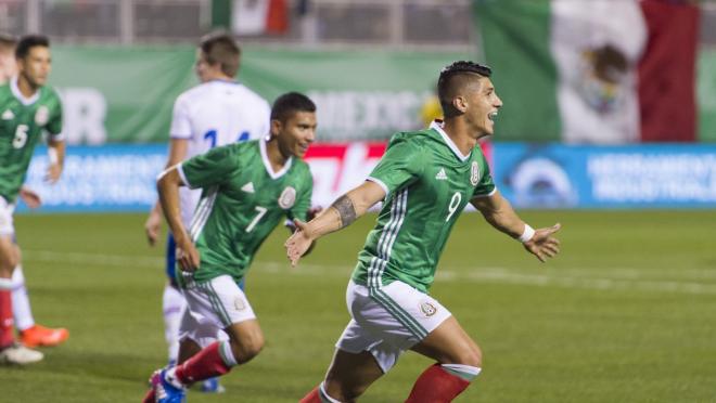 Mexico defeats Iceland 1-0