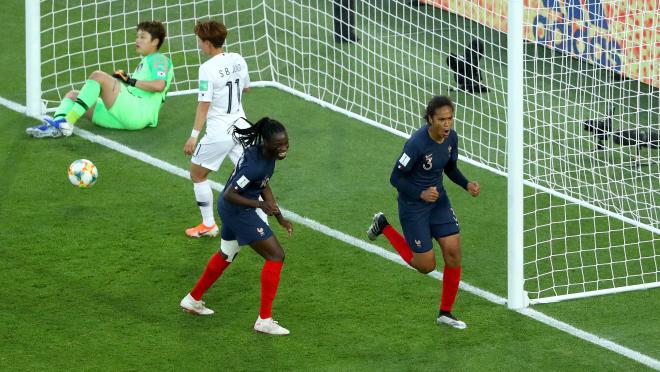 Wendie Renard Goal