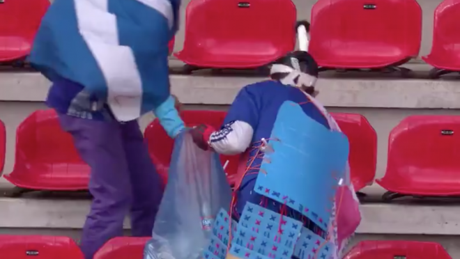 Japan Fans Clean Stadium