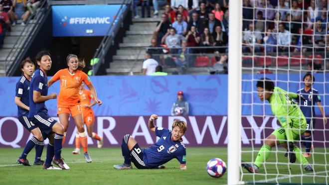 Lieke Martens Goal vs Japan