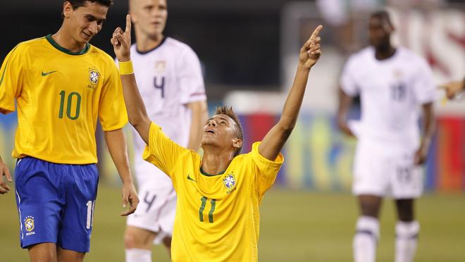 Neymar first Brazil goal