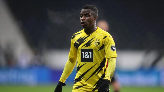 Youssoufa Moukoko Champions League debut