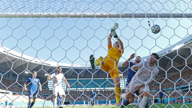 Autogol de Martin Dubravka