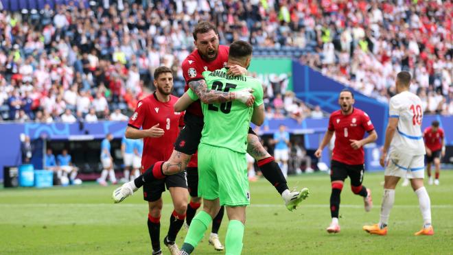 Giorgi Mamardashvili makes historic 11 saves in Georgia-Czechia in Euro 2024