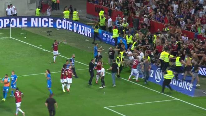 Nice fans invade pitch in France