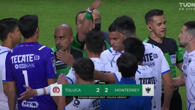 Penal de Cachorro Montes vs Toluca