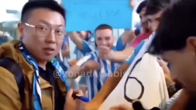 Málaga fans at airport pretend traveler is their new signing