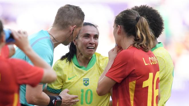 Marta red card vs Spain