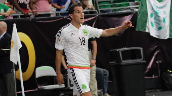 Andres Guardado on playing Lionel Messi