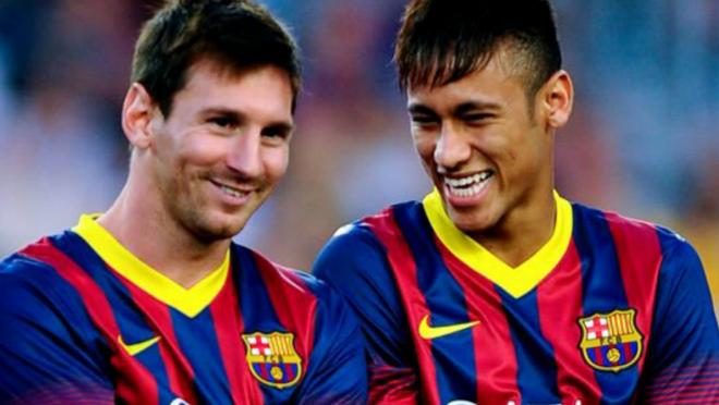 Messi, Neymar riendo 