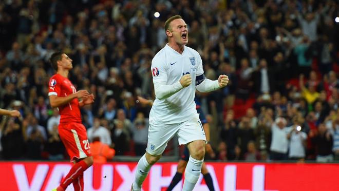Wayne Rooney announces international retirement.