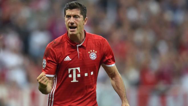 Robert Lewandoski 5 Goals In 9 Minutes 