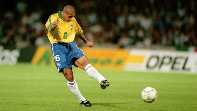 Roberto Carlos Free Kick