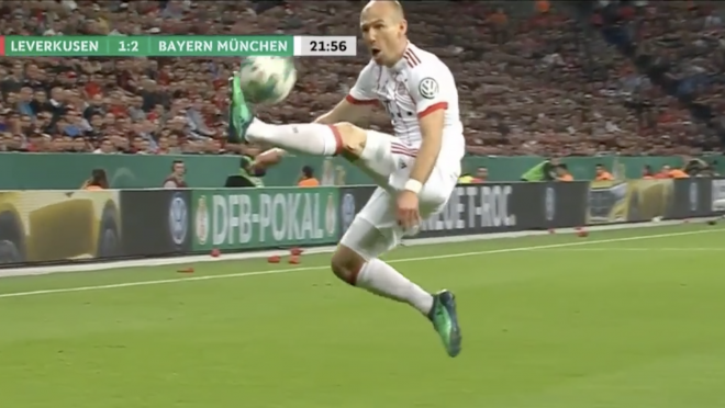 Arjen Robben Amazing First Touch