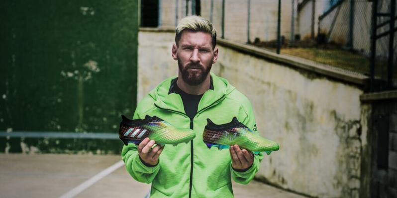 Lionel Messi Adidas 10/10 boot