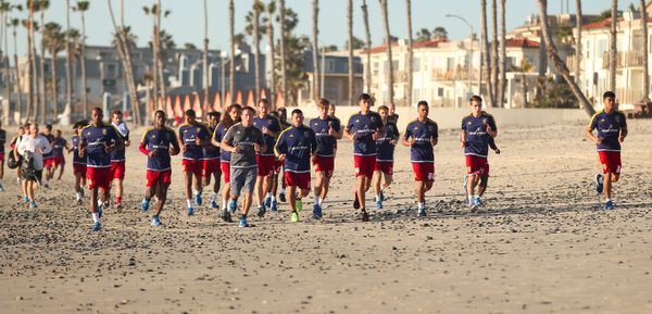 MLS Preseason 2016: Best Photos and Videos - Beach Training
