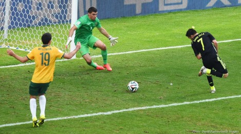 David Villa scores an amazing goal against Australia