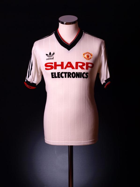 Man United Adidas Kit 1982