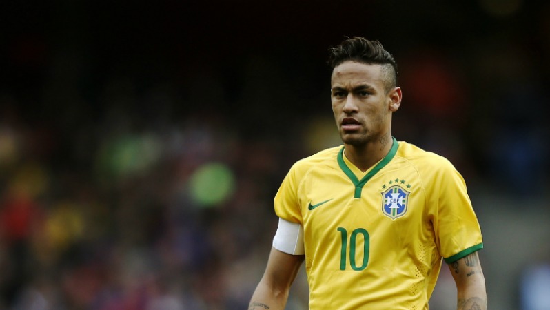 Neymar is pitcuted straight on in a game. He looks serious. He looks like an absolute bad ass. 