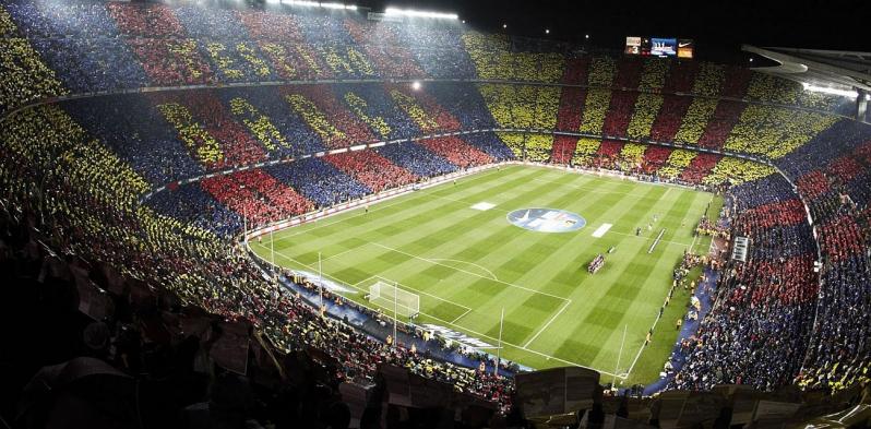 pictures of amazing stadiums, camp nou crowd
